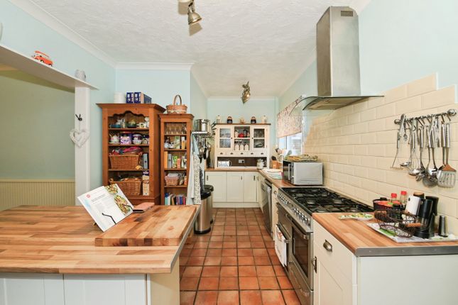 4 bed property, in Peterborough Road, £625,000