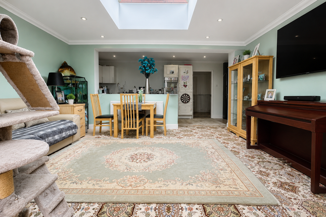 3 bed property, in Byron Road, £225,000