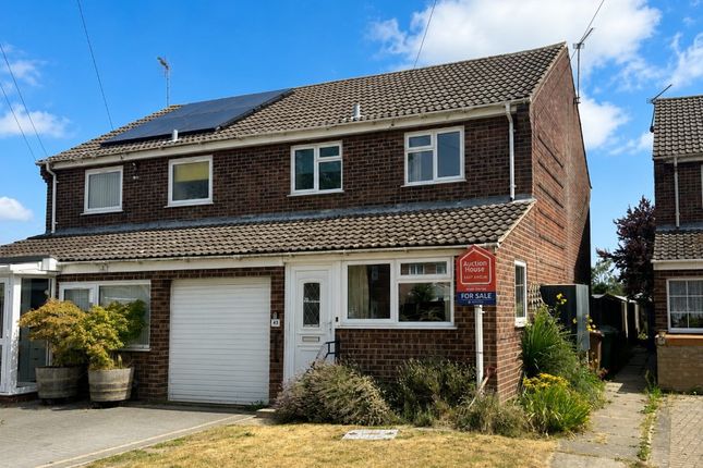 3 bed property, in 43 Lyndford Road, £160,000