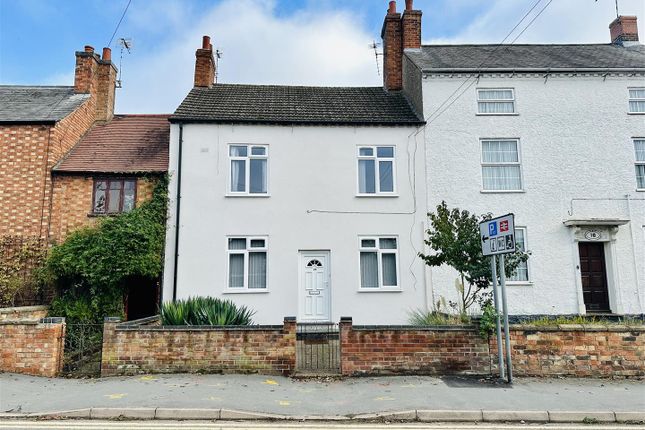 4 bed property, in Barrow Road, £290,000