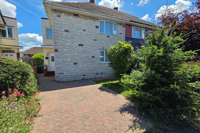 3 bed property, in Dunedin Road, £260,000