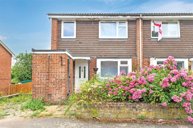 3 bed property, in Broadoaks, £315,000