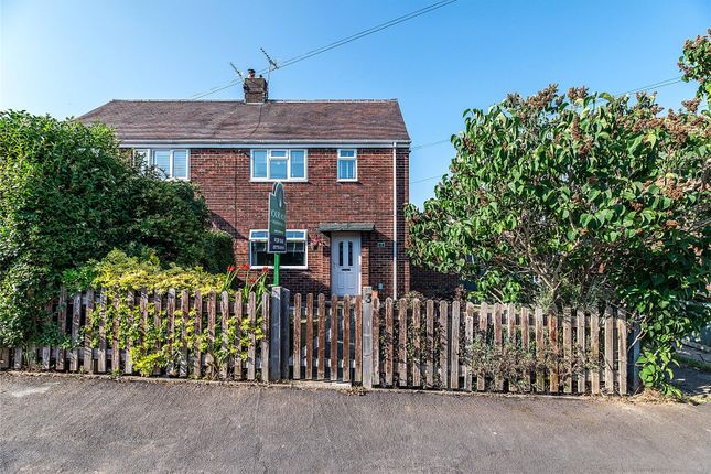 2 bed property, in Willow Grove, £200,000