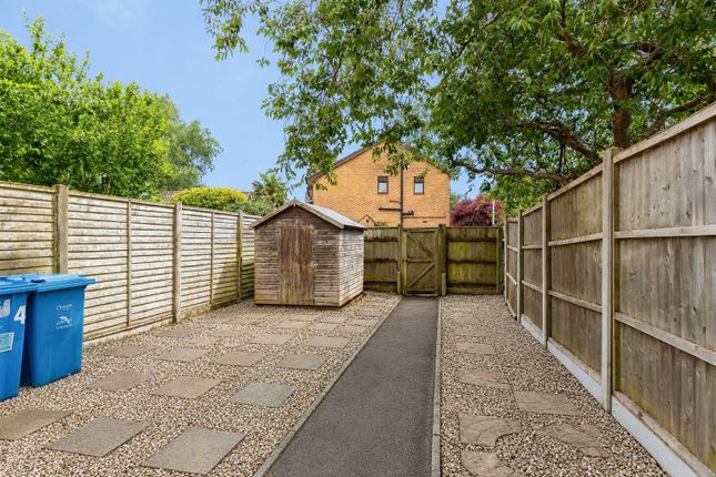 4 bed property, in Baverstock Road, £325,000
