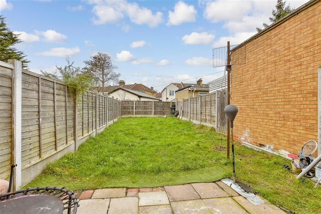 3 bed property, in Windsor Road, £445,000