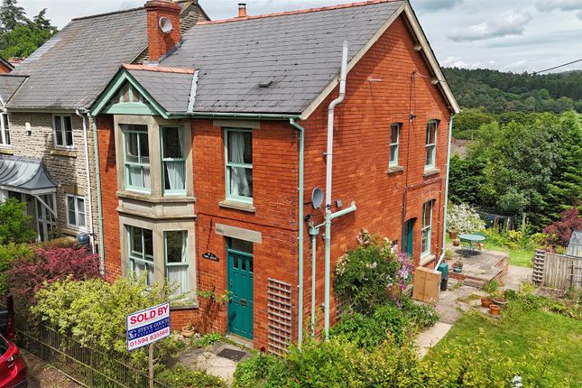 3 bed property, in Parkhill, £430,000