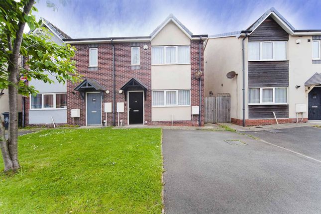 2 bed property, in Kendal Road, £98,000