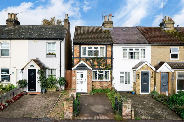 3 bed property, in New Road, £435,000