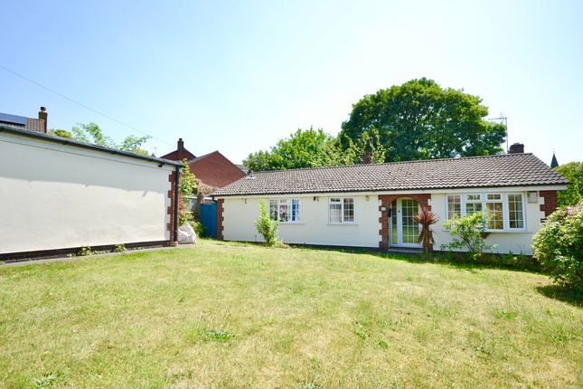 3 bed property, in Butthole Lane, £300,000