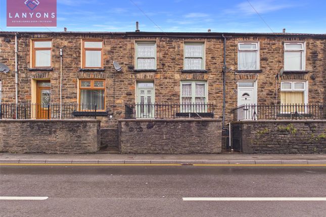 2 bed property, in Tyntyla Road, £104,995