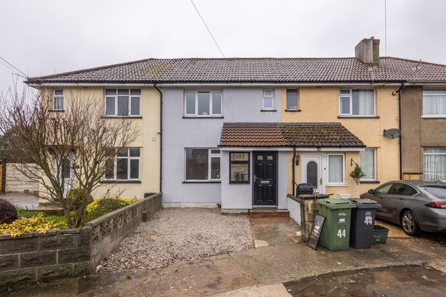 4 bed property, in Wakedean Gardens, £325,000