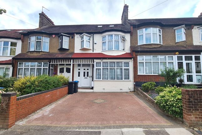 4 bed property, in Chelmsford Road, £875,000