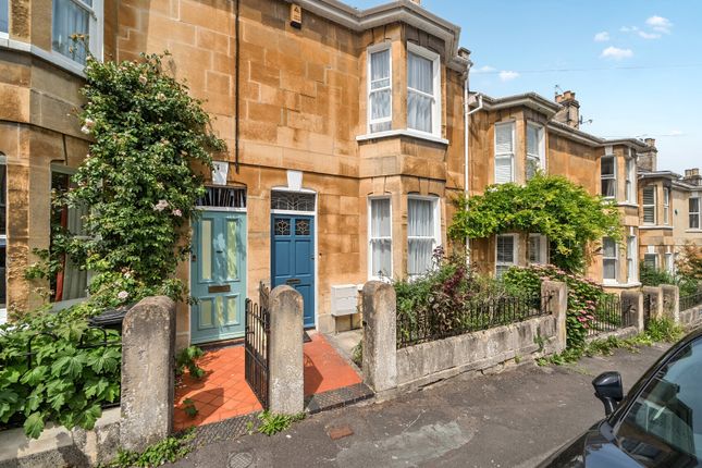 2 bed property, in Magdalen Avenue, £485,000