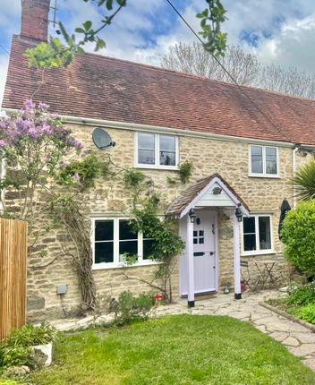 2 bed property, in Lavender Cottage, £300,000