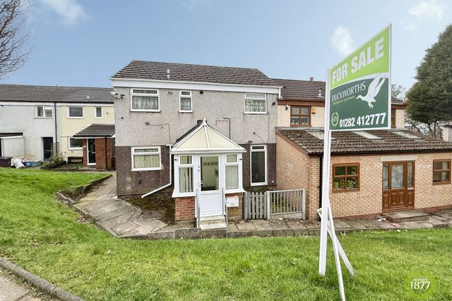 3 bed property, in Chingford Bank, £90,000