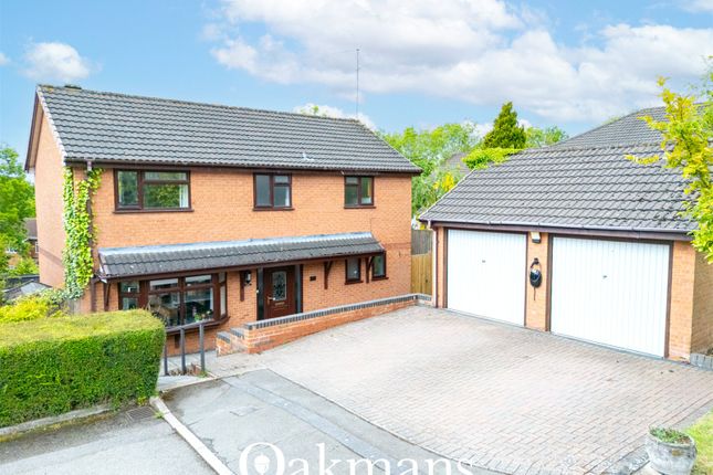 4 bed property, in Coleford Close, £450,000