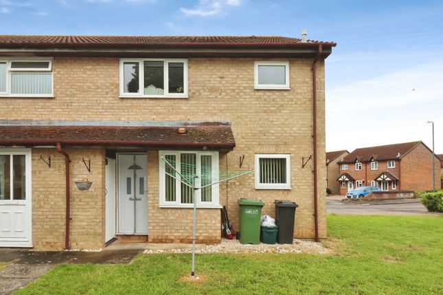1 bed property, in Home Orchard, £200,000