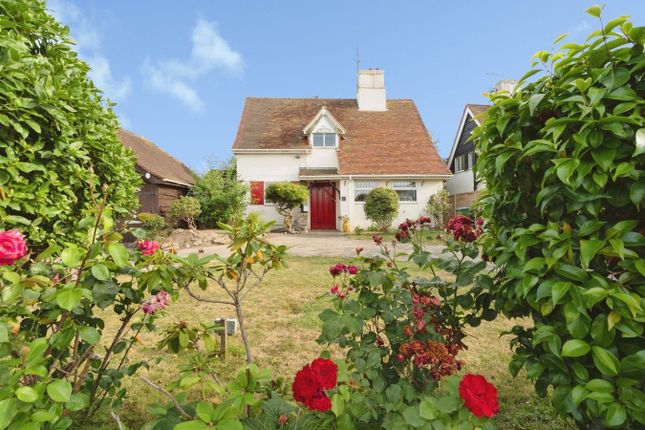 2 bed property, in Nyetimber Lane, £475,000
