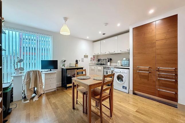 1 bed property, in Falcon Drive, £115,000