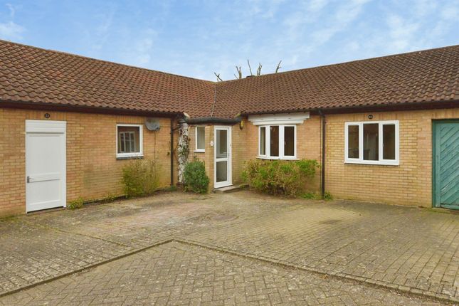 3 bed property, in Cropwell Bishop, £250,000