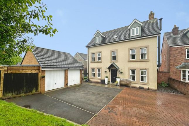 4 bed property, in Cae Rhedyn, £500,000
