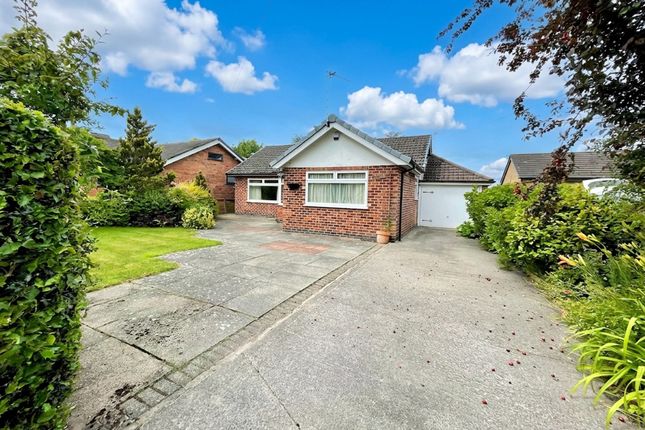 2 bed property, in Common Lane, £425,000