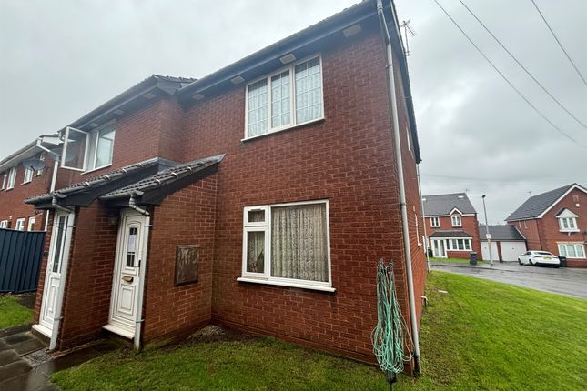 1 bed property, in New Meeting Street, £60,000