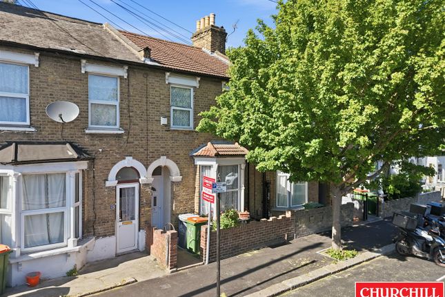 3 bed property, in Bective Road, £525,000