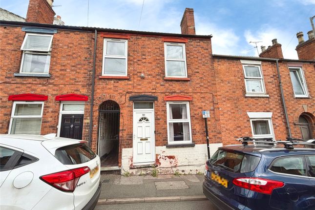3 bed property, in Baggholme Road, £100,000
