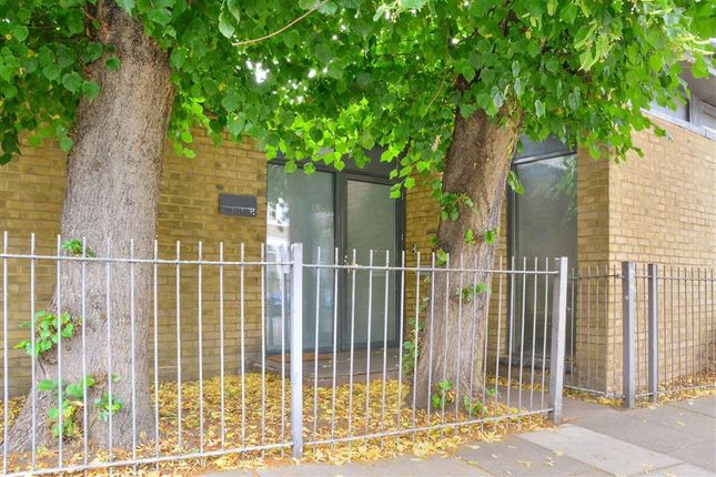 1 bed property, in Banchory Road, £385,000