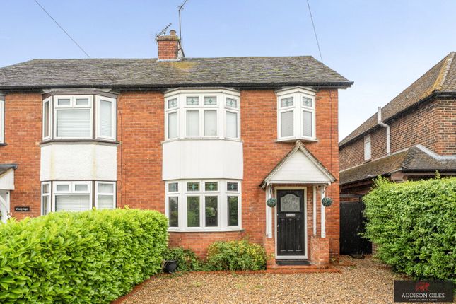 3 bed property, in Basingstoke Road, £475,000