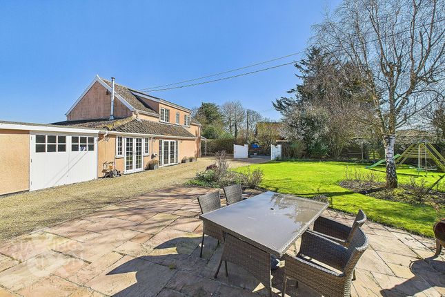 4 bed property, in The Street, £525,000