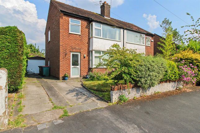 3 bed property, in South Drive, £220,000