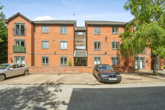 2 bed property, in Kilner Court, £75,000