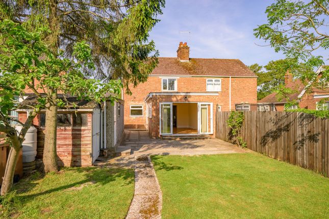 3 bed property, in London Road, £300,000