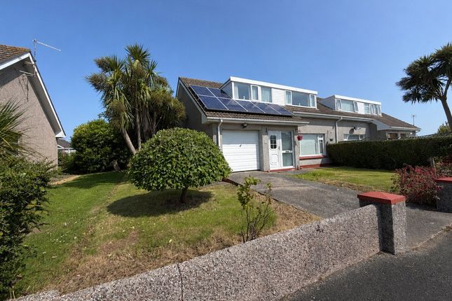 3 bed property, in Green Close, £250,000