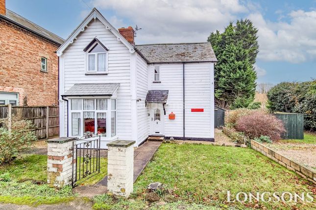 3 bed property, in Main Road, £140,000
