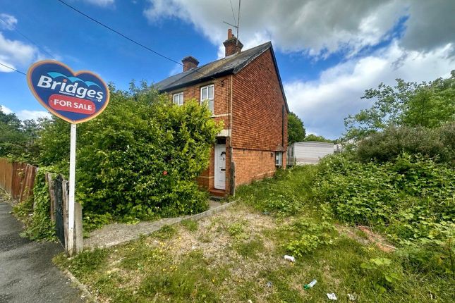 3 bed property, in Bay Road, £275,000