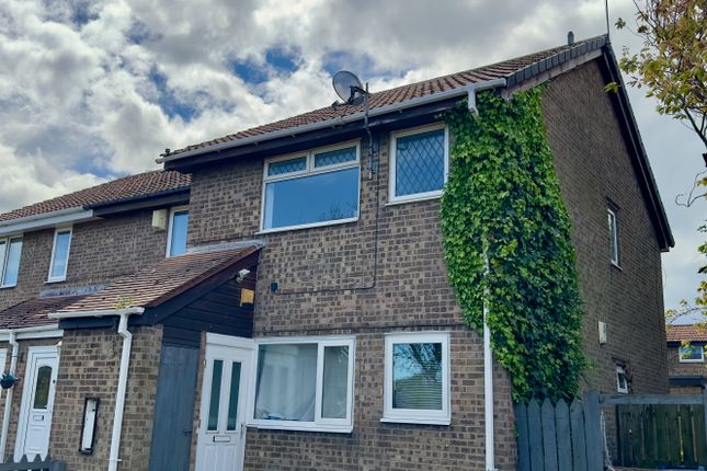 1 bed property, in Deerness Road, £54,000