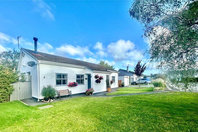 3 bed property, in Traeth Coch Uchaf, £375,000