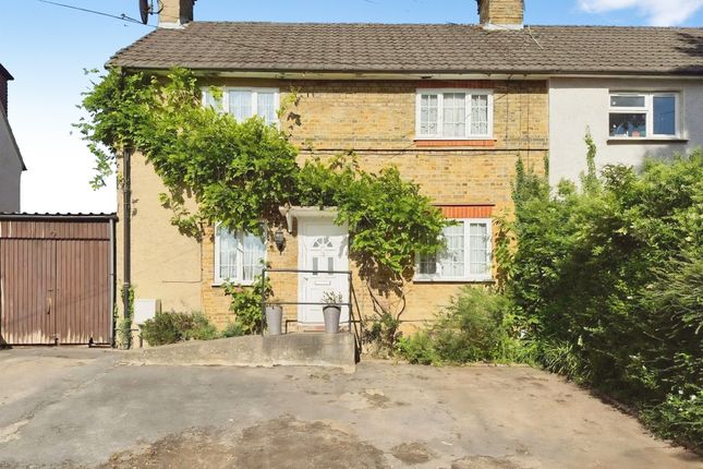 3 bed property, in Dell Road, £550,000