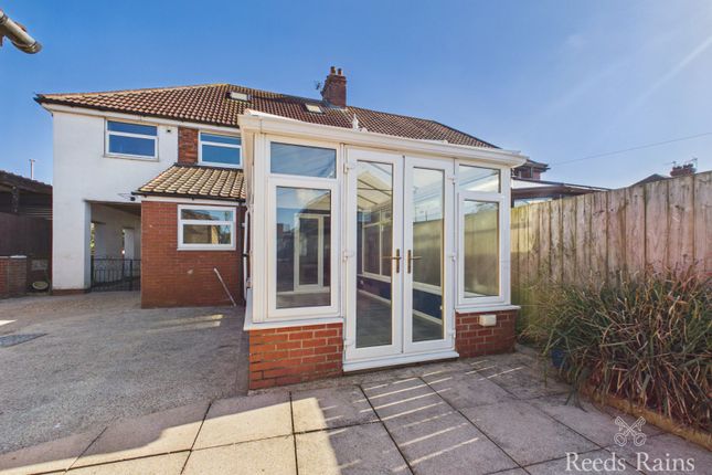 3 bed property, in Main Road, £250,000