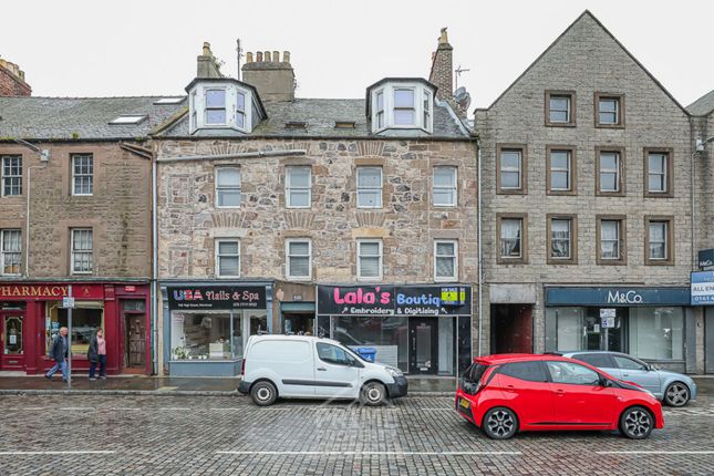 1 bed property, in 146B High Street, £32,000