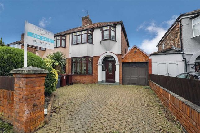 3 bed property, in Pilch Lane East, £249,000