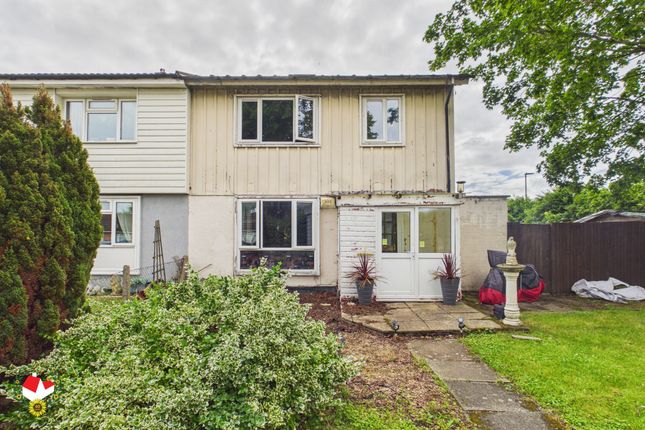 3 bed property, in Fretherne Road, £180,000