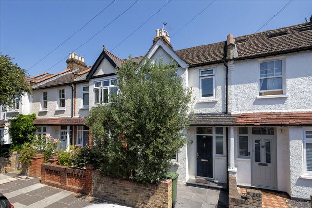 3 bed property, in Manor Grove, £775,000