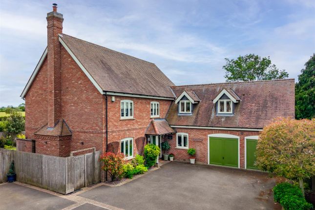 5 bed property, in Normanton Court, £825,000