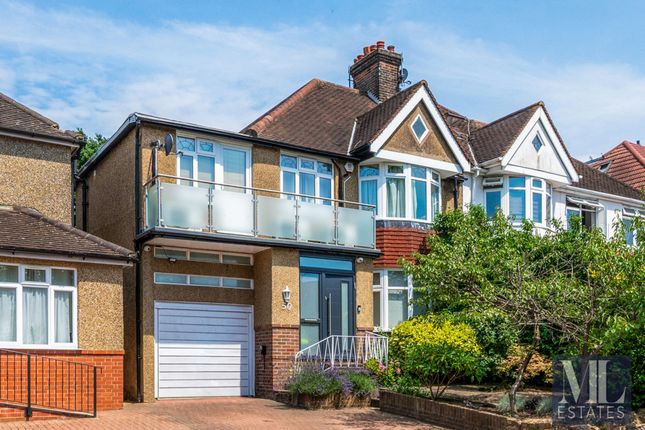 4 bed property, in Marys Crescent, £975,000