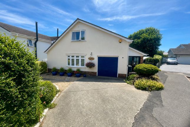 3 bed property, in Underwood Close, £475,000