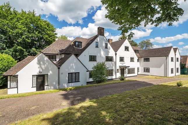 10 bed property, in Troutstream Way, £2,500,000